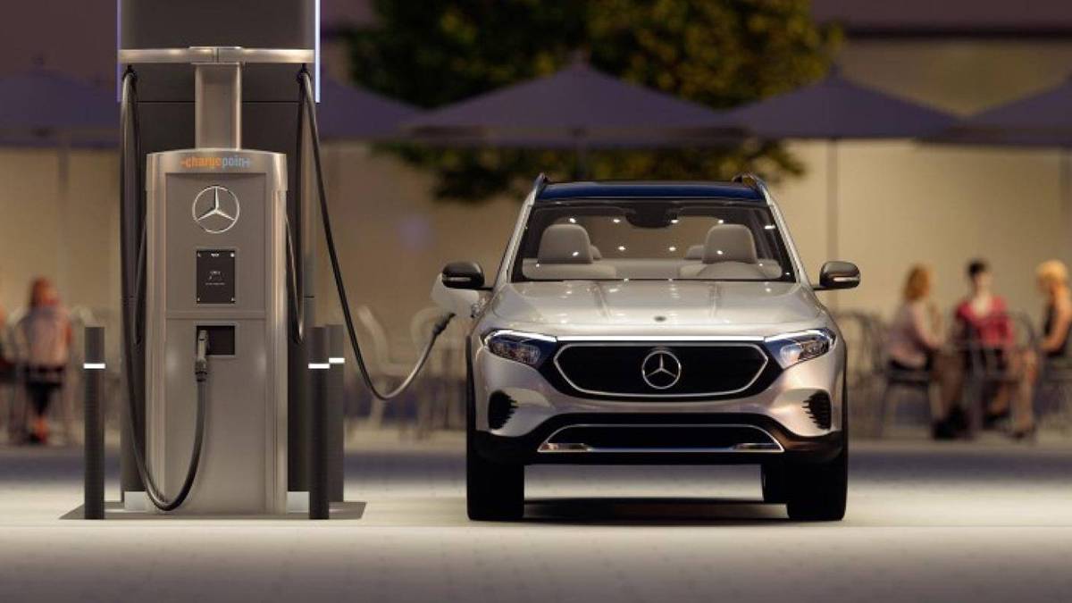 Mercedes-Benz und BMW kooperieren beim Aufbau eines Supercharger-Netzwerks, das nicht nur der Marke dient. Beginnt der Kampf um die Energieaufladung? - tm1