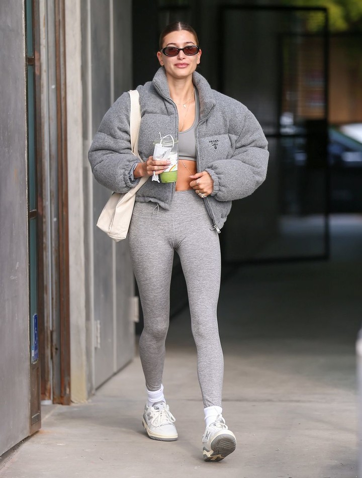 hailey-bieber-is-seen-on-january-08-2022-in-los-angeles-news-photo-1702957751.jpeg!720