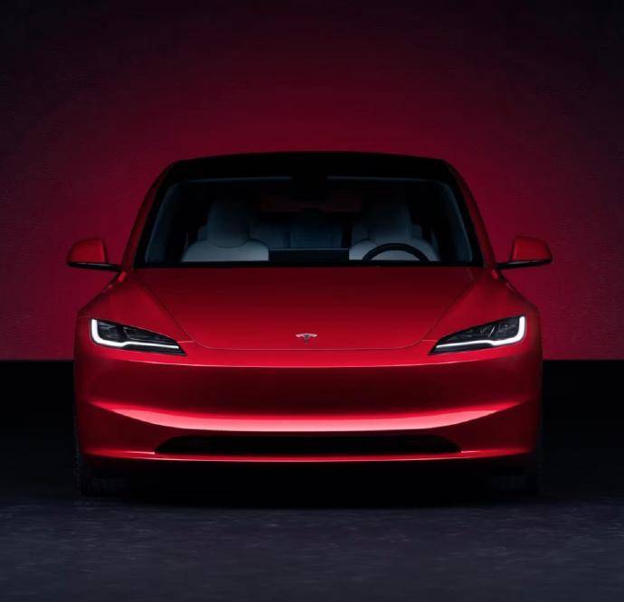 33.59 万元！特斯拉新款 Model 3 高性能版开售，马斯克曝平价新车还在路上