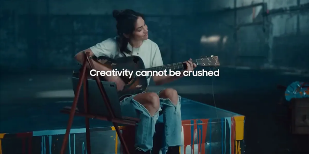 Samsung veröffentlicht kurzes Video, um die iPad-Pro-Werbung zu persiflieren: Kreativität lässt sich nicht unterdrücken - samsung crush ad 1.jpg