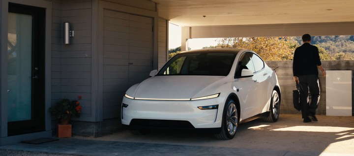 Model Y 2 Charge at Home Desktop Poster