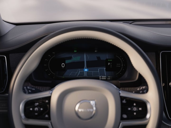 347806 Refreshed Volvo S90 interior