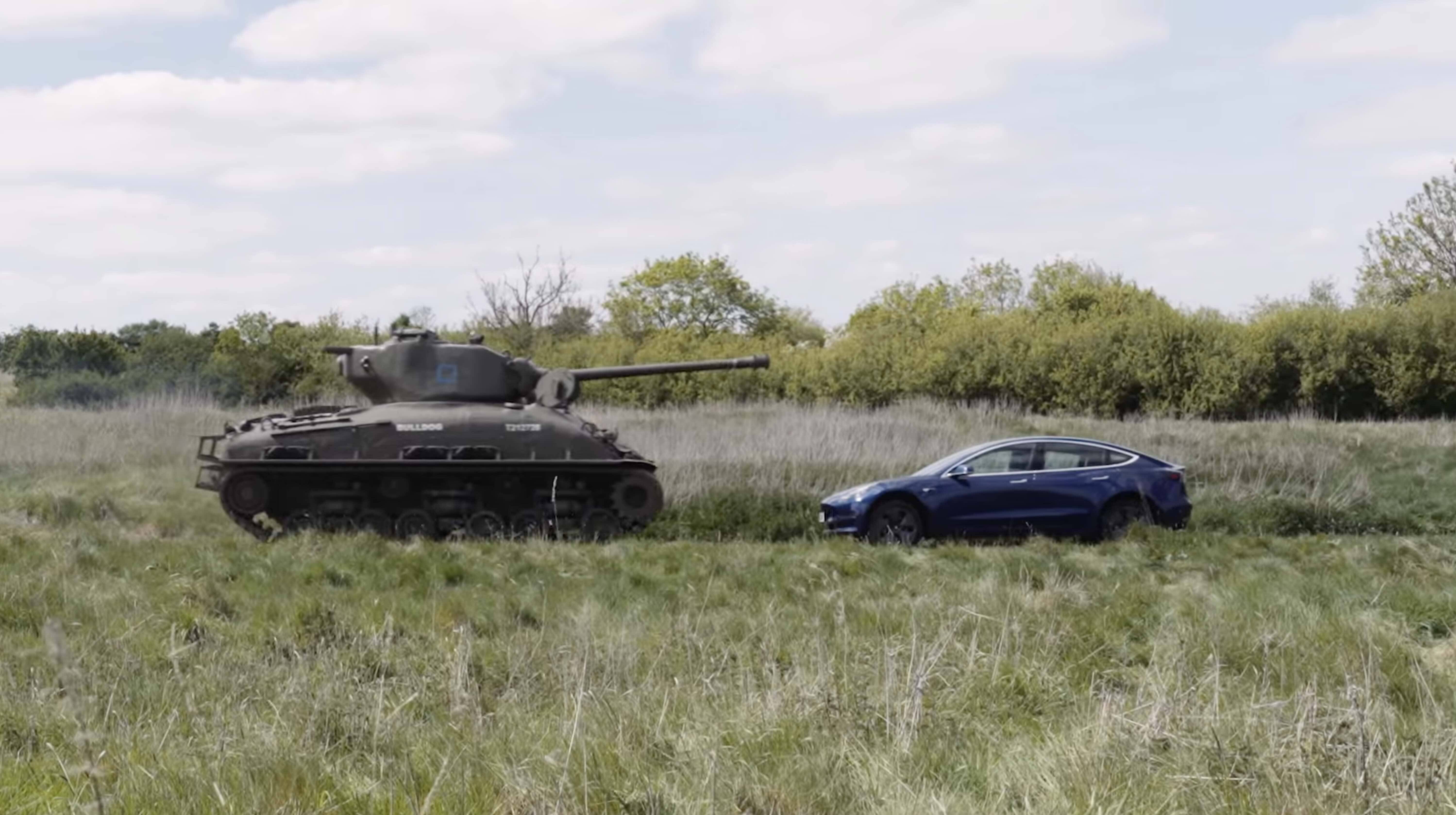 Panzer zerschmetterten Tesla, Mitarbeiter zwangen Musk, ihn zu verdrängen, und die Person, die das Problem angesprochen hatte, wurde aufgeklärt - dbgyf