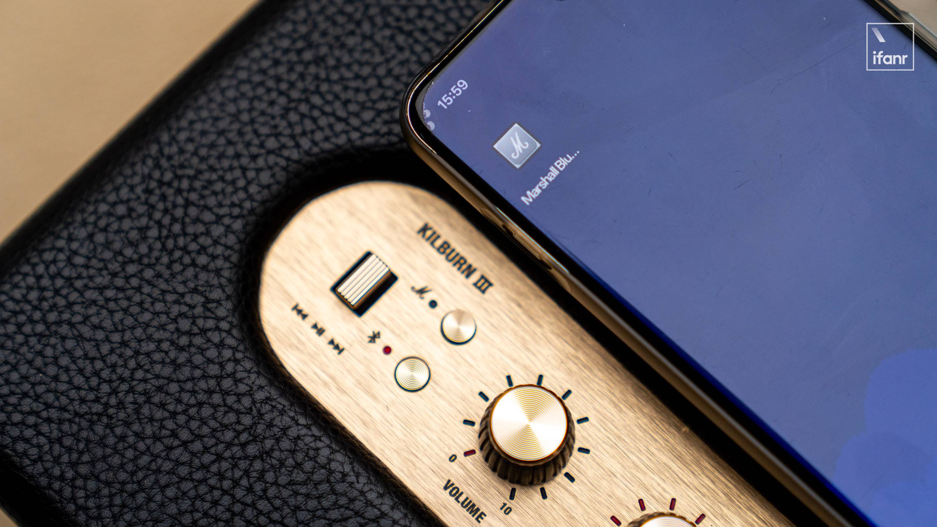 Marshall Kilburn III im Test: 50 Stunden ultralange Akkulaufzeit, ein solides Upgrade unter dem Attribut „tragbarer Lautsprecher“ - 10KilburnIII304441