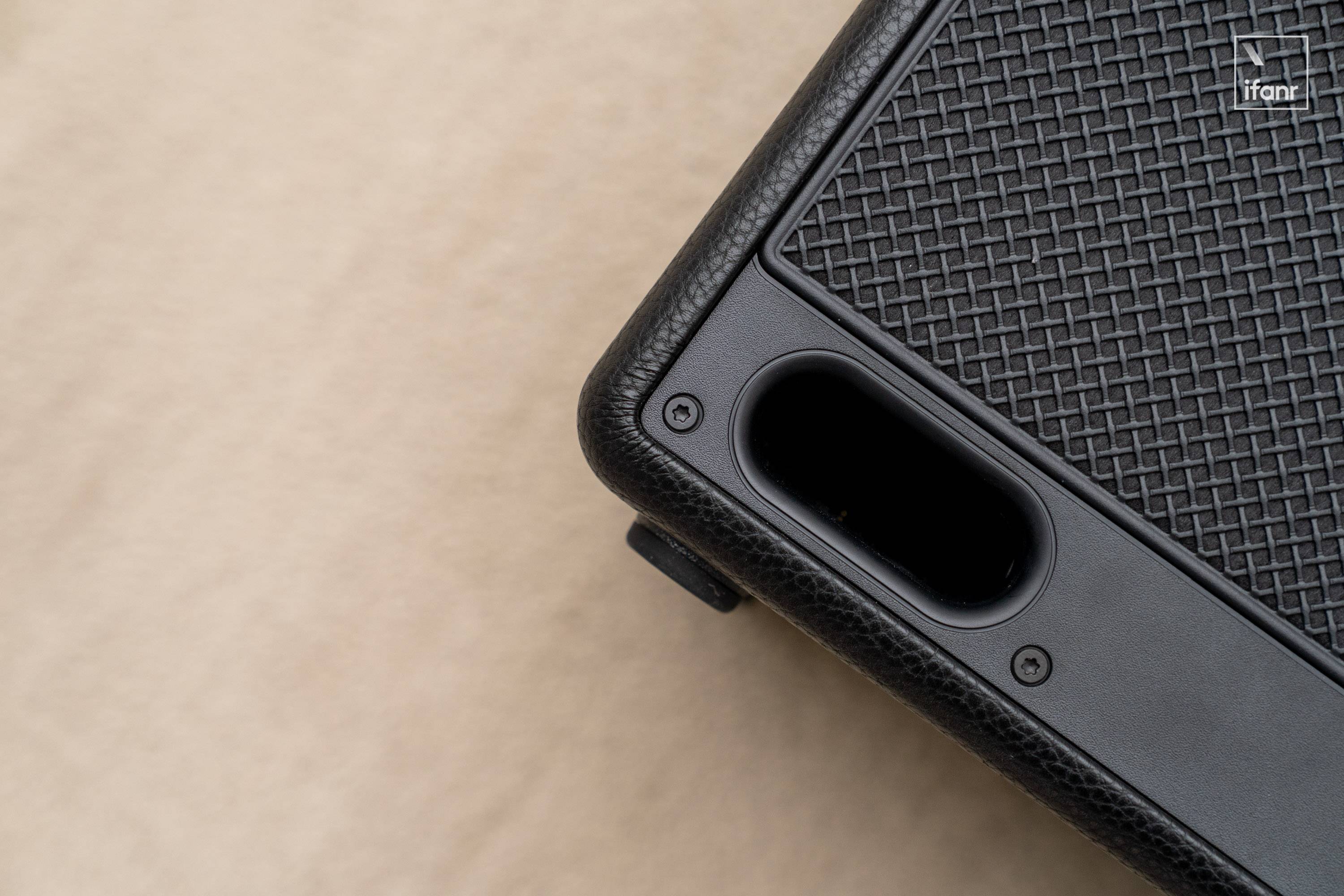 Marshall Kilburn III im Test: 50 Stunden ultralange Akkulaufzeit, ein solides Upgrade unter dem Attribut „tragbarer Lautsprecher“ - 15KilburnIII304431