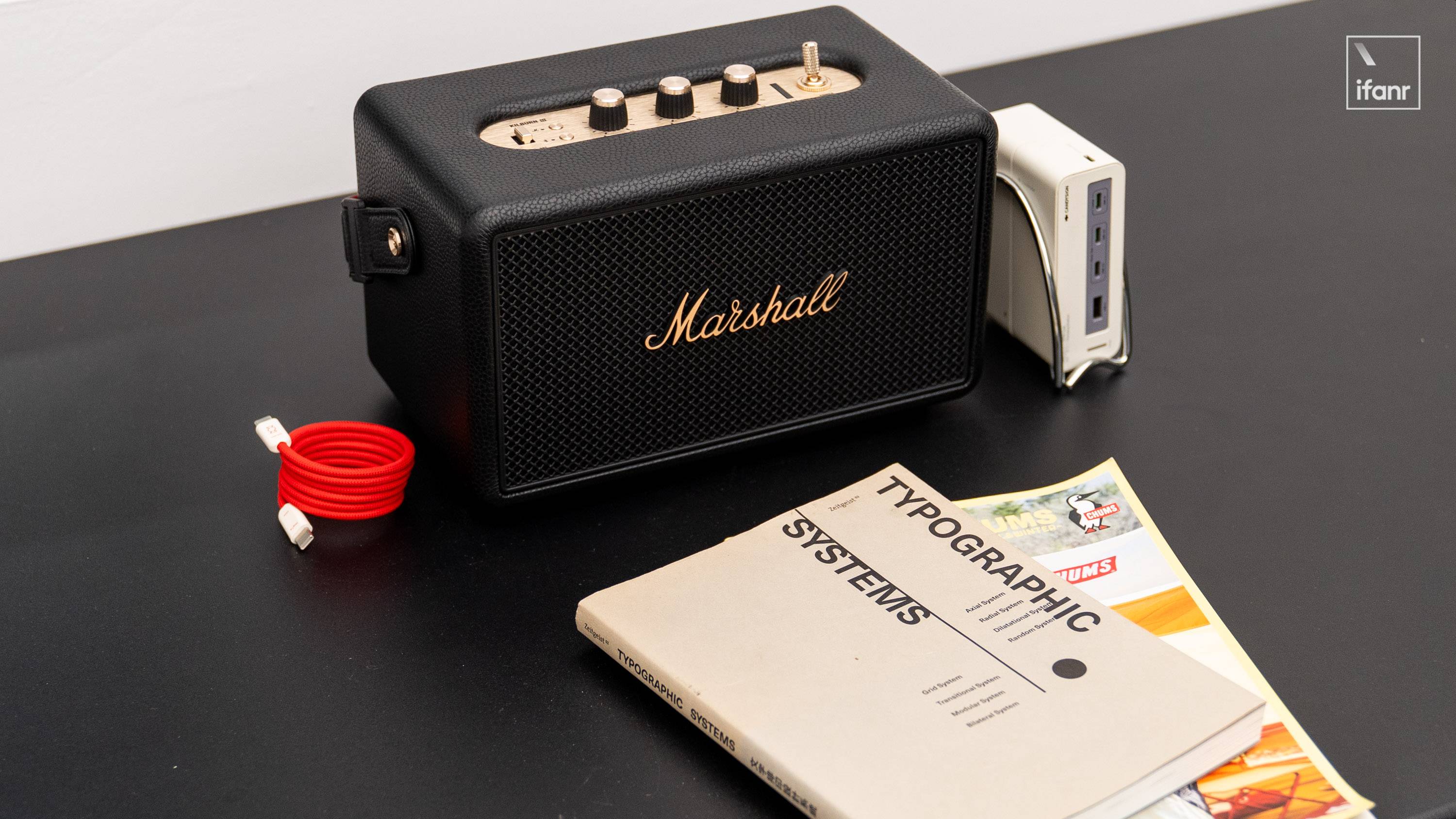 Marshall Kilburn III im Test: 50 Stunden ultralange Akkulaufzeit, ein solides Upgrade unter dem Attribut „tragbarer Lautsprecher“ - 18KilburnIII304469
