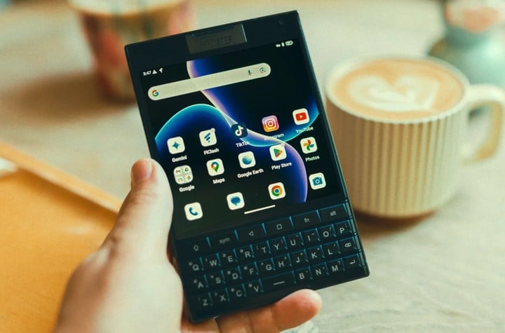 titanphone1