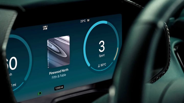 Aston Martin Apple CarPlay Ultra 09