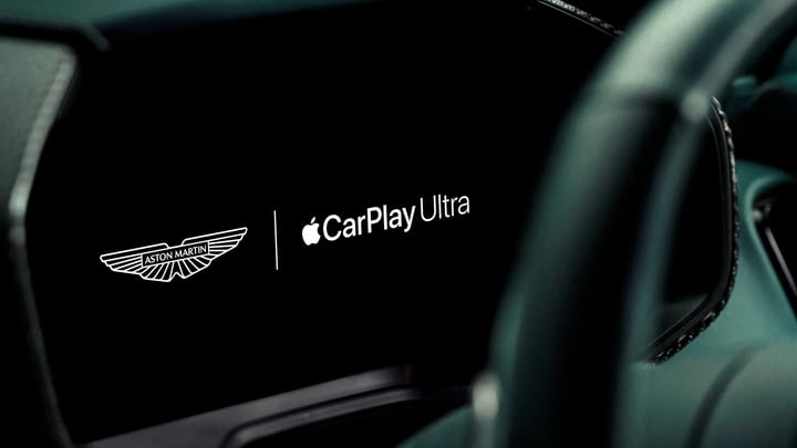 Aston Martin Apple CarPlay Ultra 13