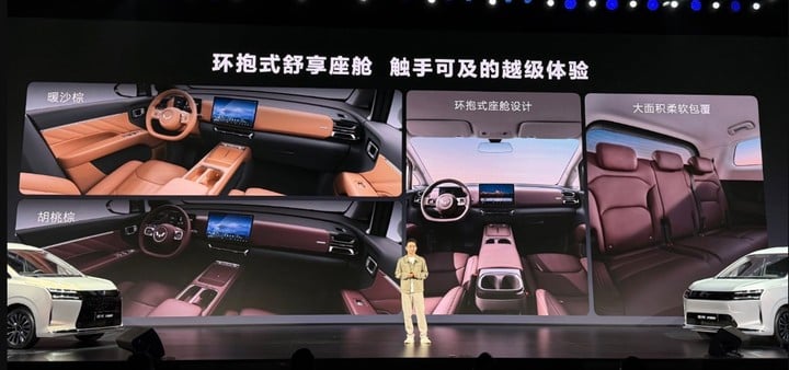 7 万元拿下 5 米大七座 MPV,五菱星光 730「卷疯了」 8 Xnip2025 11 13 18 31 49