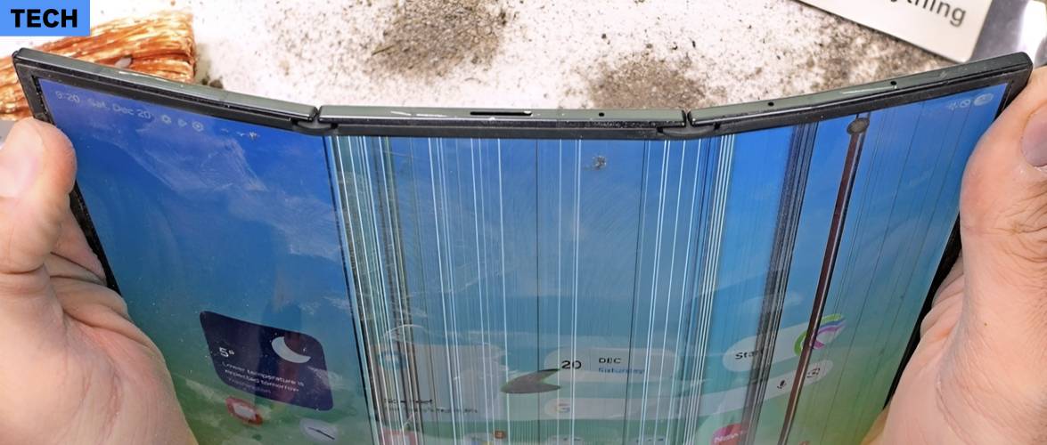 三星三折叠，为什么卖一台亏一台